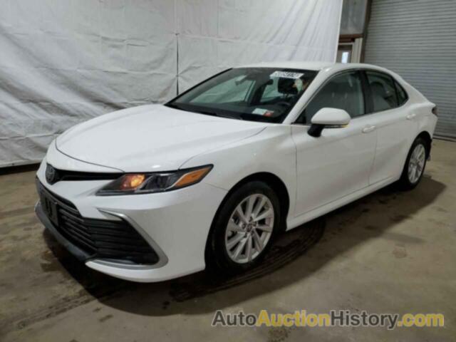 TOYOTA CAMRY LE, 4T1C11BK8PU100635