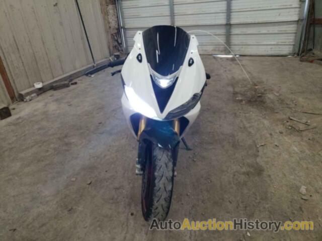 TRIUMPH MOTORCYCLE DAYTONA 675, SMTA02YK7DJ586025