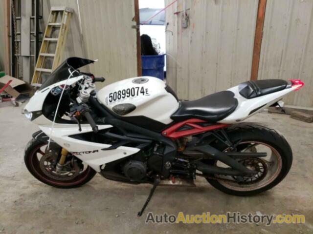 TRIUMPH MOTORCYCLE DAYTONA 675, SMTA02YK7DJ586025