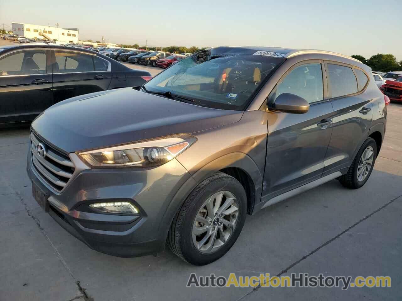 HYUNDAI TUCSON SEL, KM8J33A49JU600844