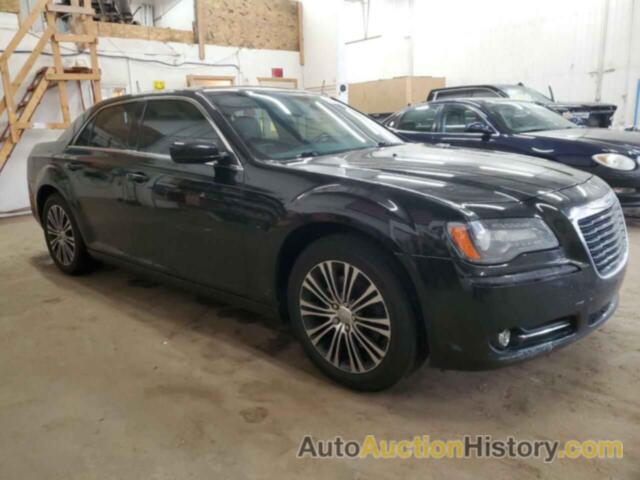 CHRYSLER 300 S, 2C3CCAGT5EH120555