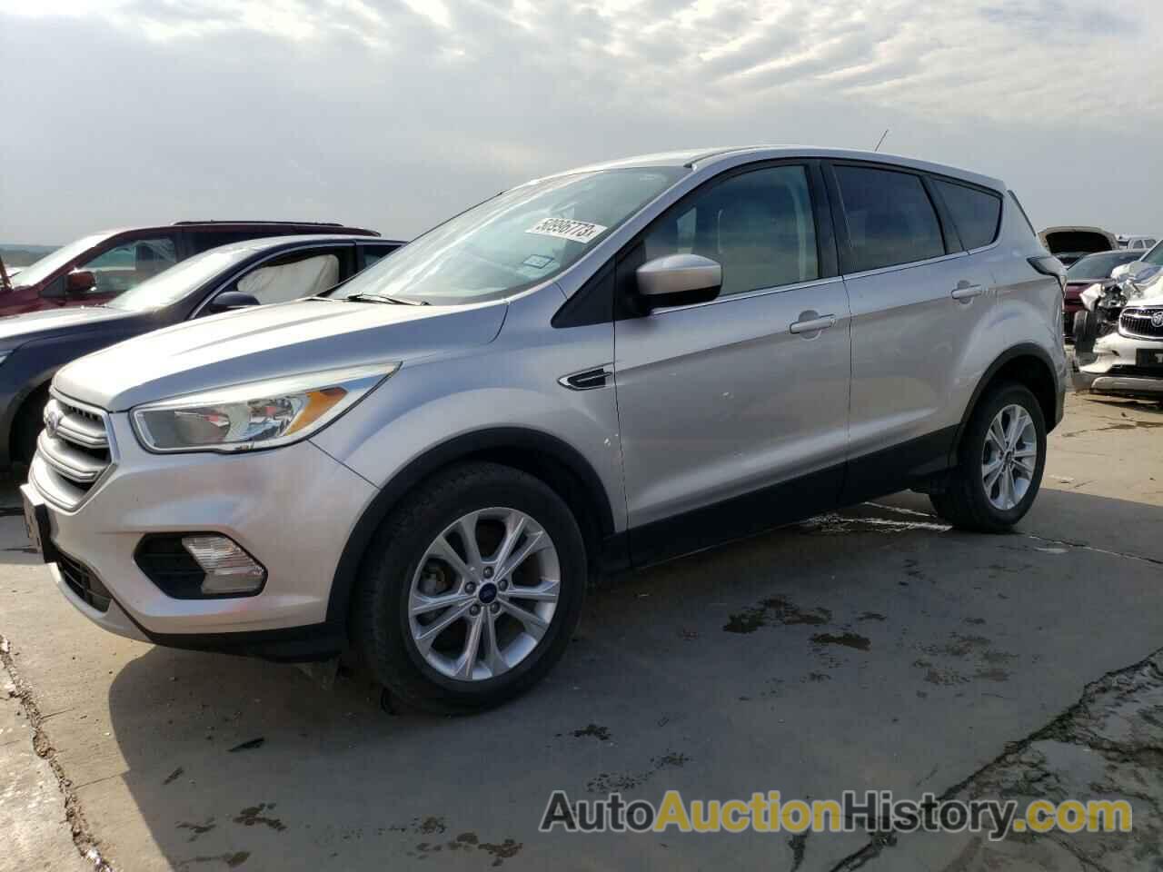 2017 FORD ESCAPE SE, 1FMCU0GD8HUB30523