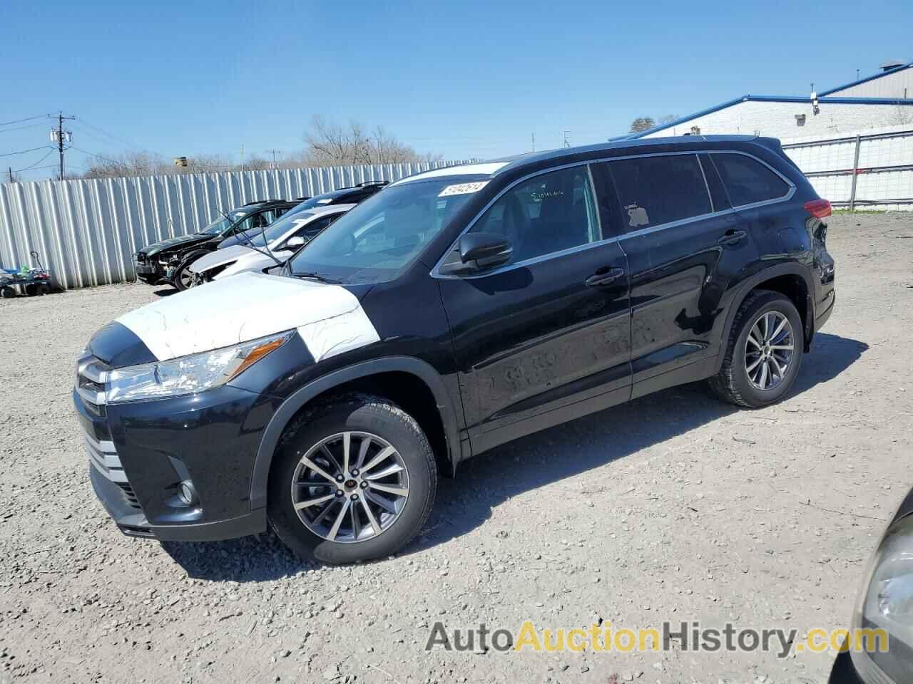 TOYOTA HIGHLANDER SE, 5TDJZRFH8KS626441