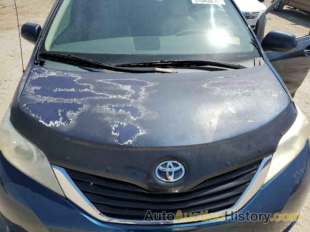 TOYOTA SIENNA BASE, 5TDKA3DC5BS002564