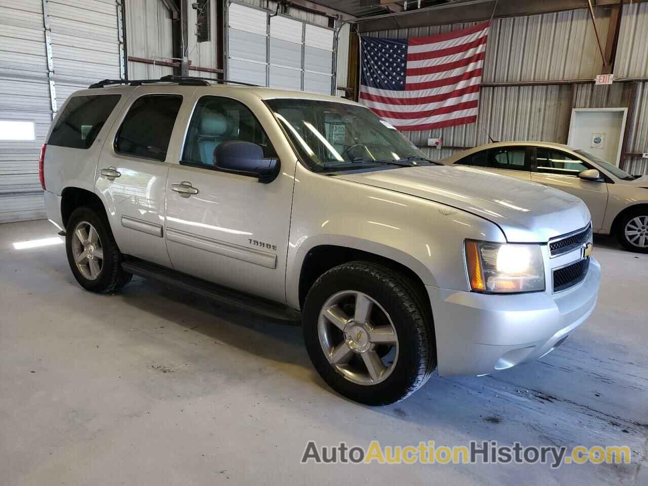 CHEVROLET TAHOE C1500 LT, 1GNSCBE05ER248467