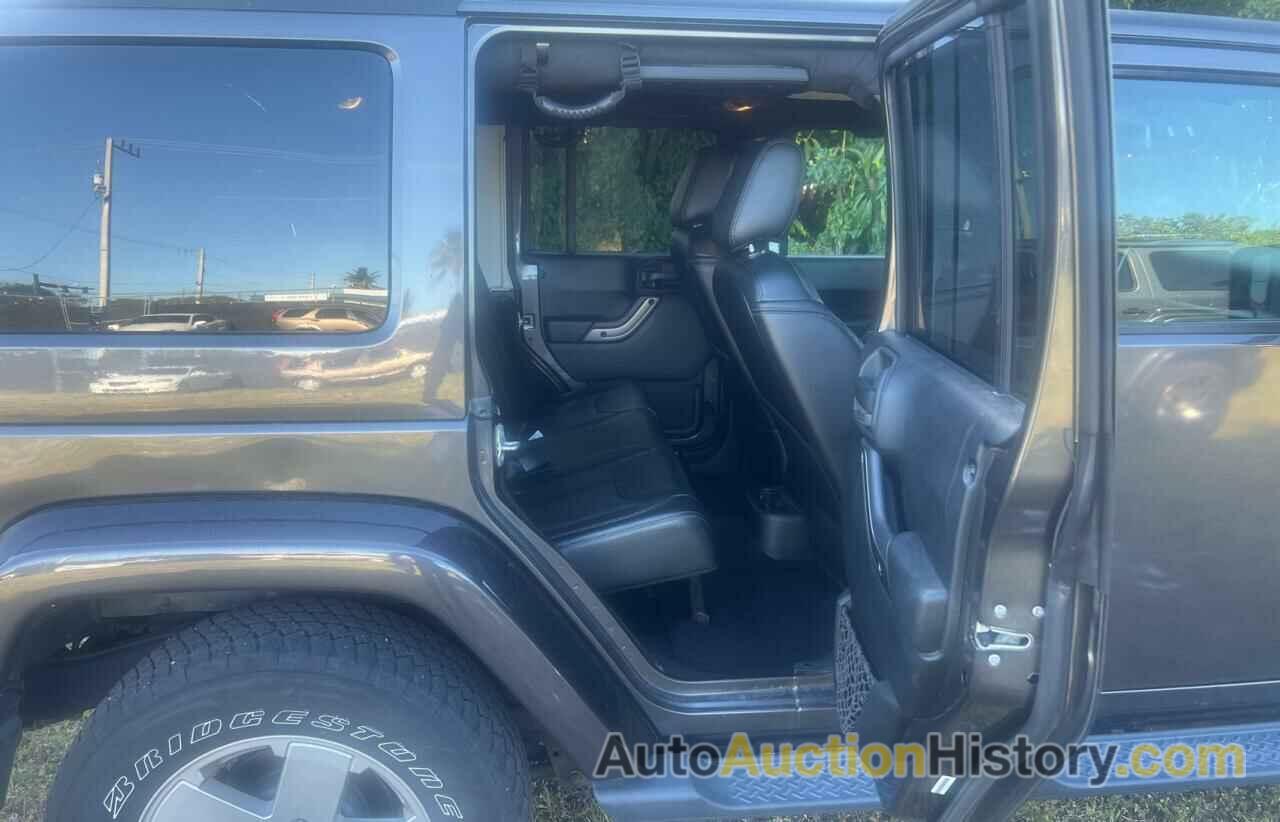 JEEP WRANGLER SAHARA, 1C4BJWEG0JL807715