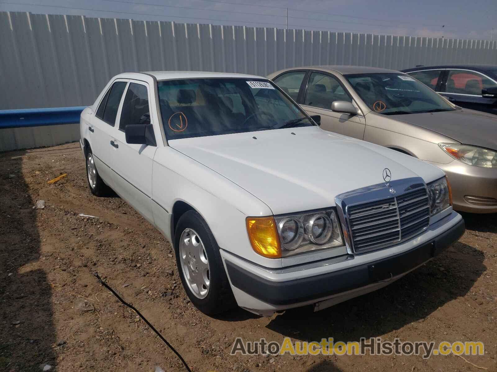 1992 MERCEDES-BENZ 400-CLASS E, WDBEA34E4NB746097