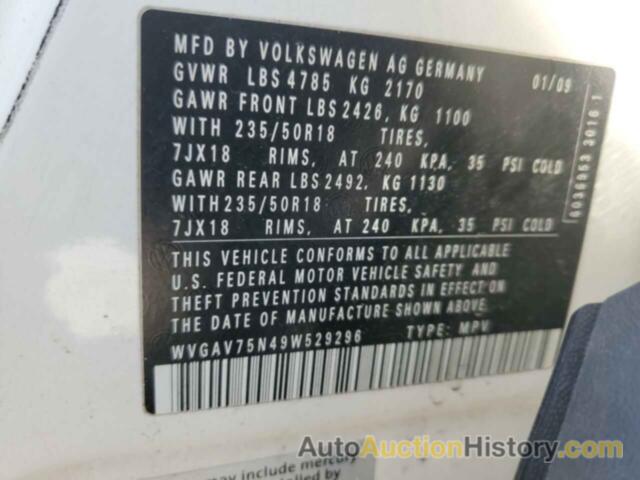 VOLKSWAGEN TIGUAN S, WVGAV75N49W529296