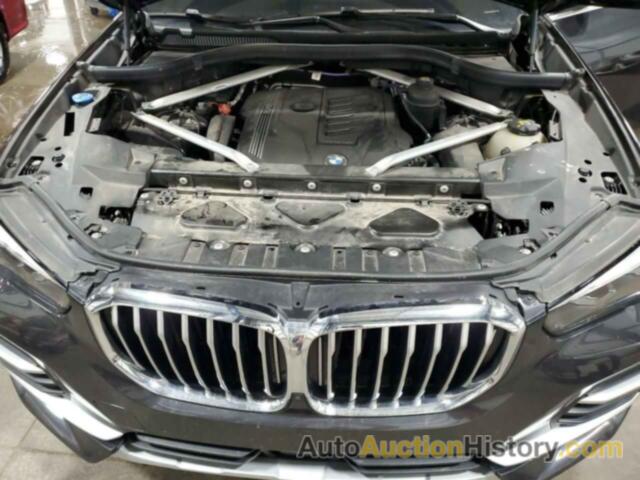 BMW X5 XDRIVE40I, 5UXCR6C05M9F17122