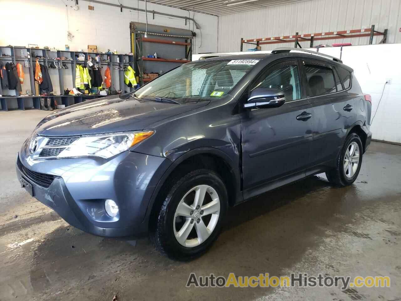 TOYOTA RAV4 XLE, 2T3RFREV9EW200716