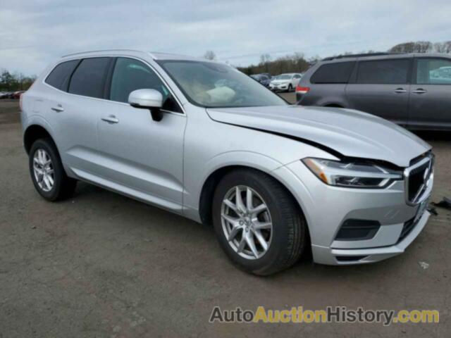 VOLVO XC60 T5 MOMENTUM, YV4102RK5L1520842