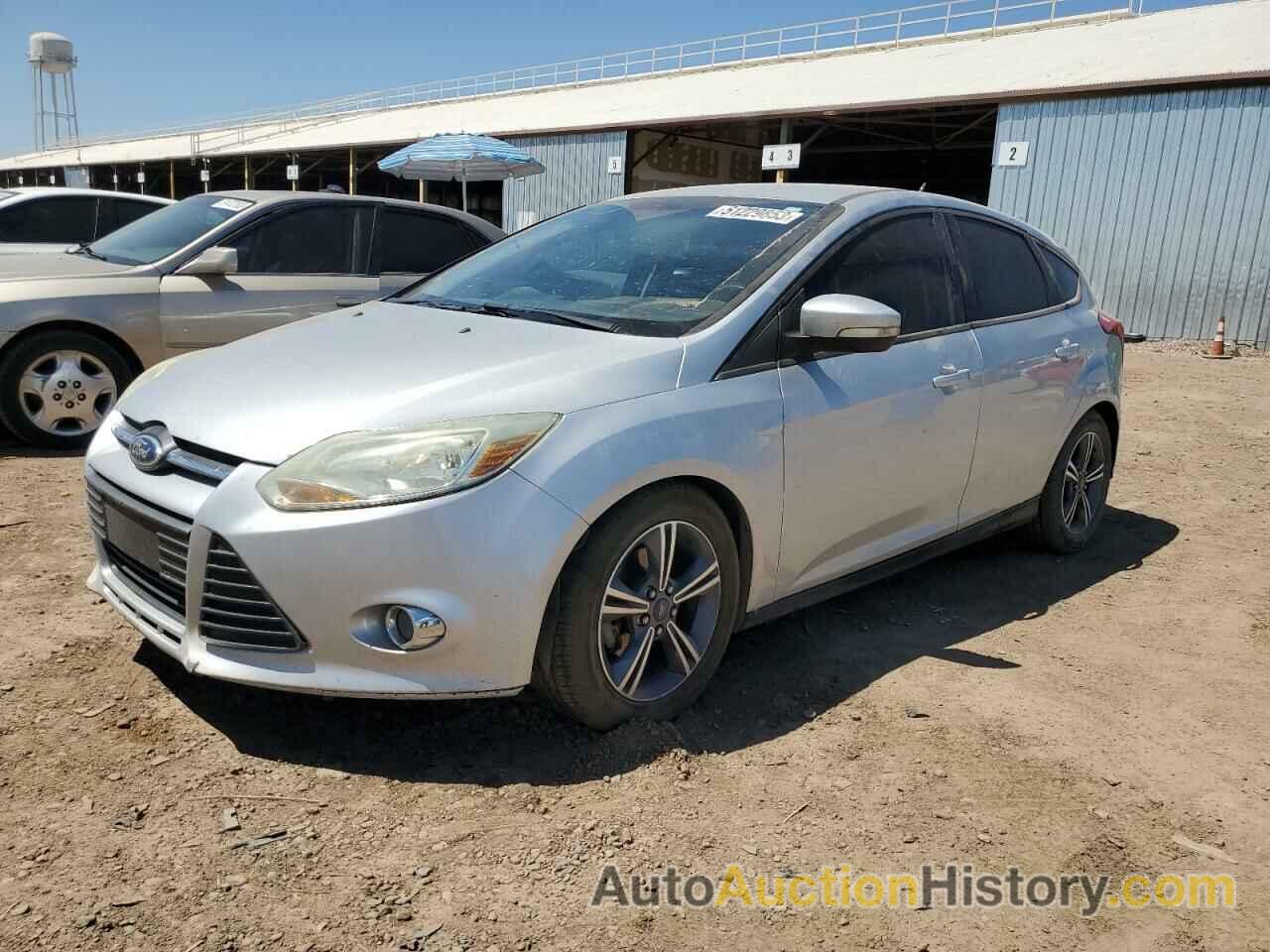 2014 FORD FOCUS SE, 1FADP3K21EL374819