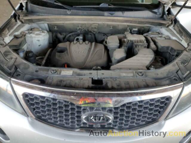 KIA SORENTO BASE, 5XYKT3A69CG268399