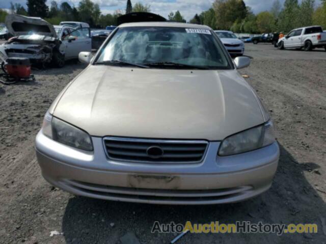 TOYOTA CAMRY LE, JT2BF28K110303176