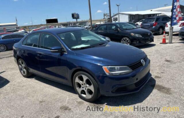 VOLKSWAGEN JETTA SE, 3VWD17AJ7EM294979