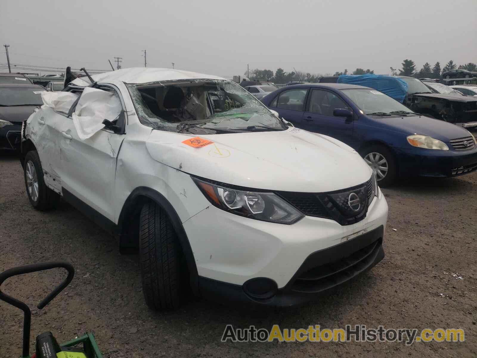 2018 NISSAN ROGUE S, JN1BJ1CR9JW288835