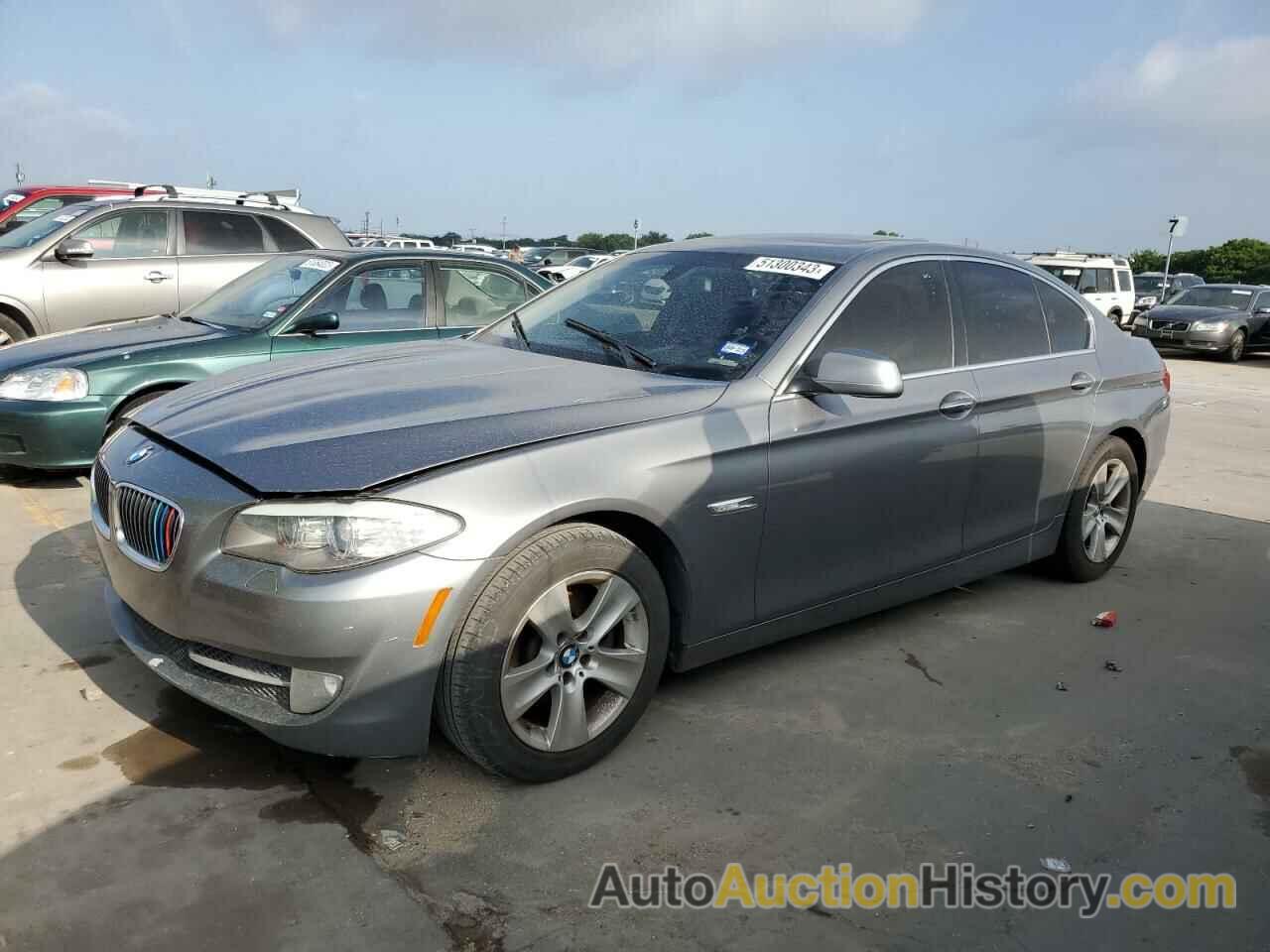 BMW 5 SERIES I, WBAXG5C55DDY33416