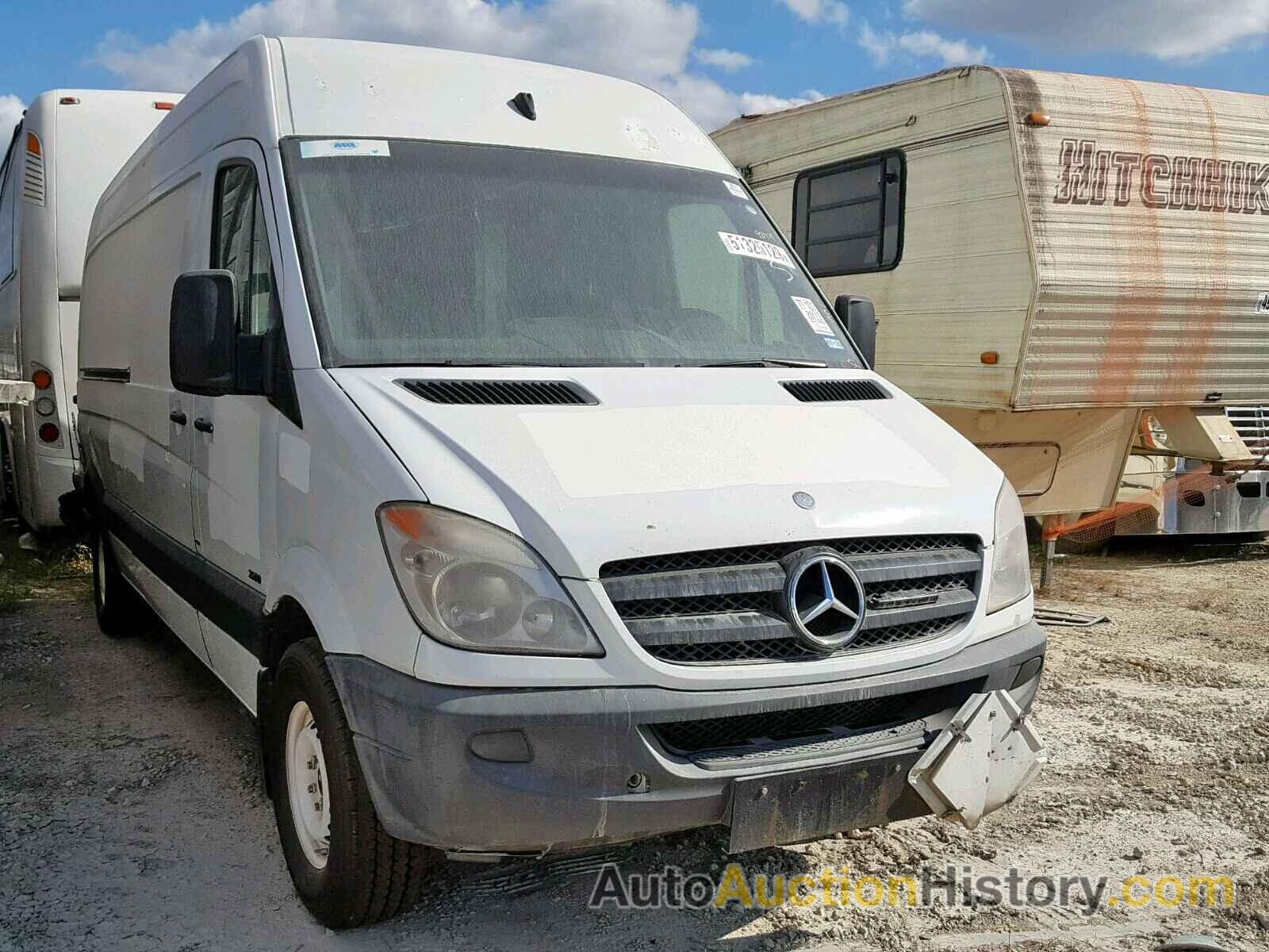 2011 MERCEDES-BENZ SPRINTER 2 2500, WD3PE8CB2B5595025