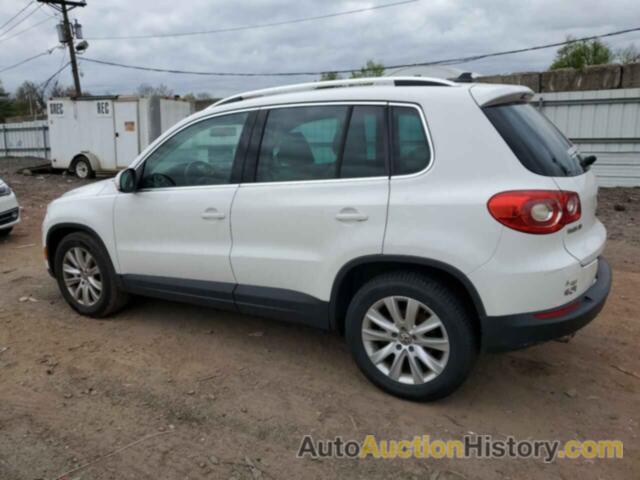 VOLKSWAGEN TIGUAN SE, WVGBV75N09W525055