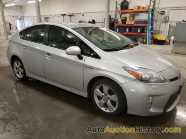 TOYOTA PRIUS, JTDKN3DUXD5556138