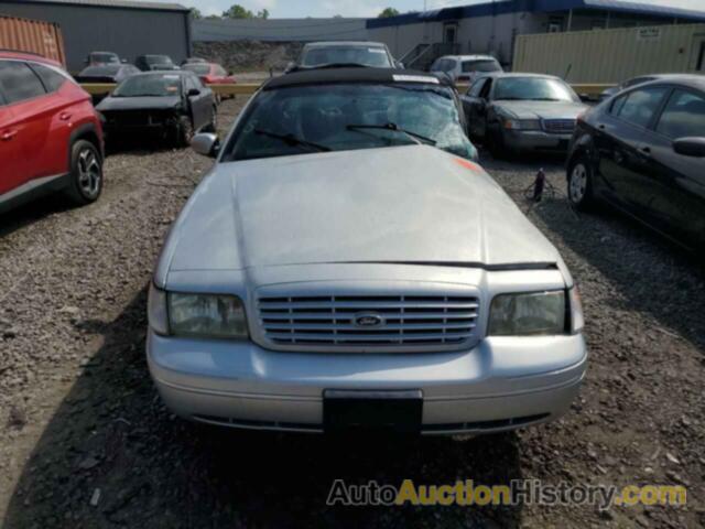 FORD CROWN VIC LX, 2FAHP74W73X157056