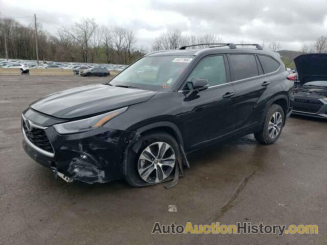 TOYOTA HIGHLANDER XLE, 5TDHZRBH9NS572429