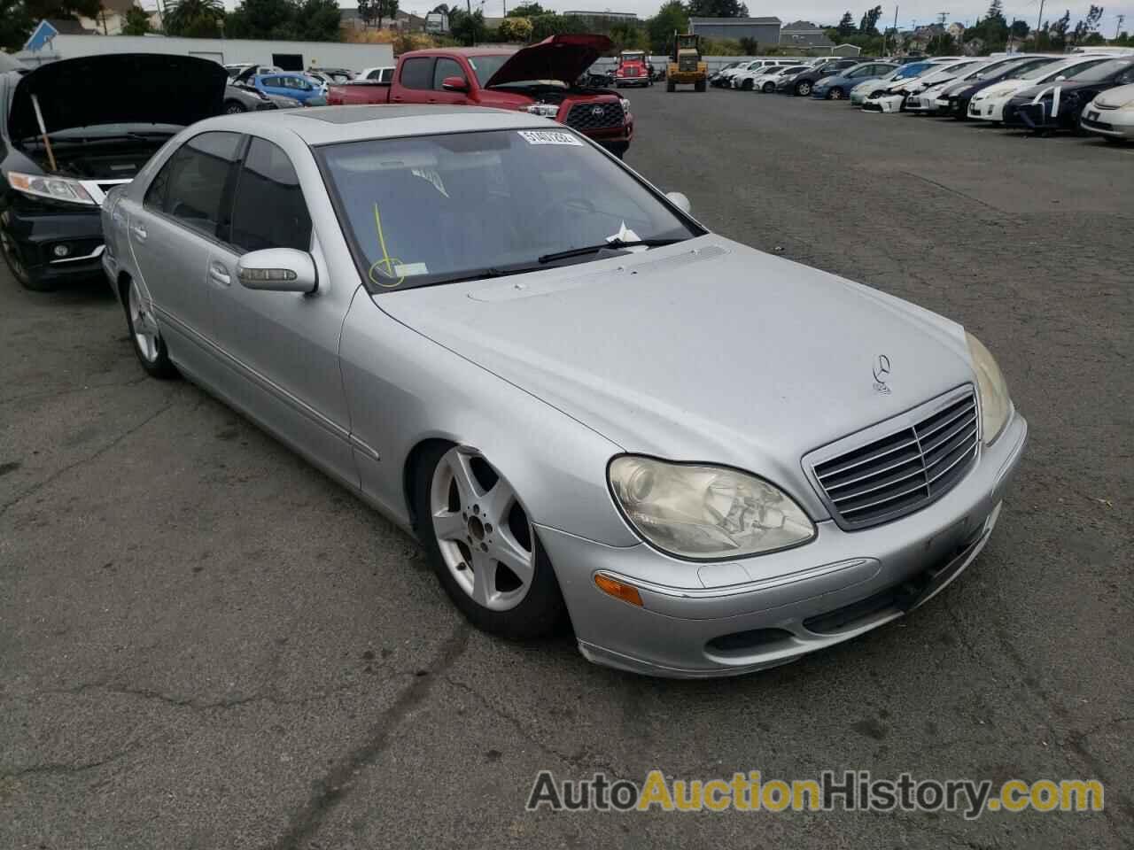 2004 MERCEDES-BENZ 500-CLASS 500, WDBNG75J44A417213