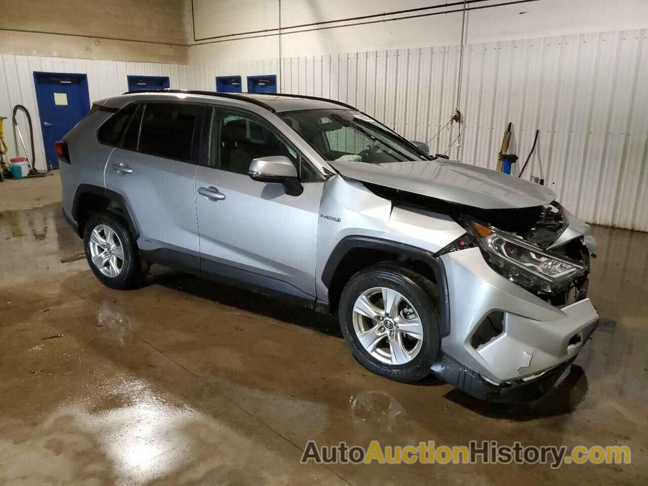 TOYOTA RAV4 XLE, 4T3RWRFV2MU031734