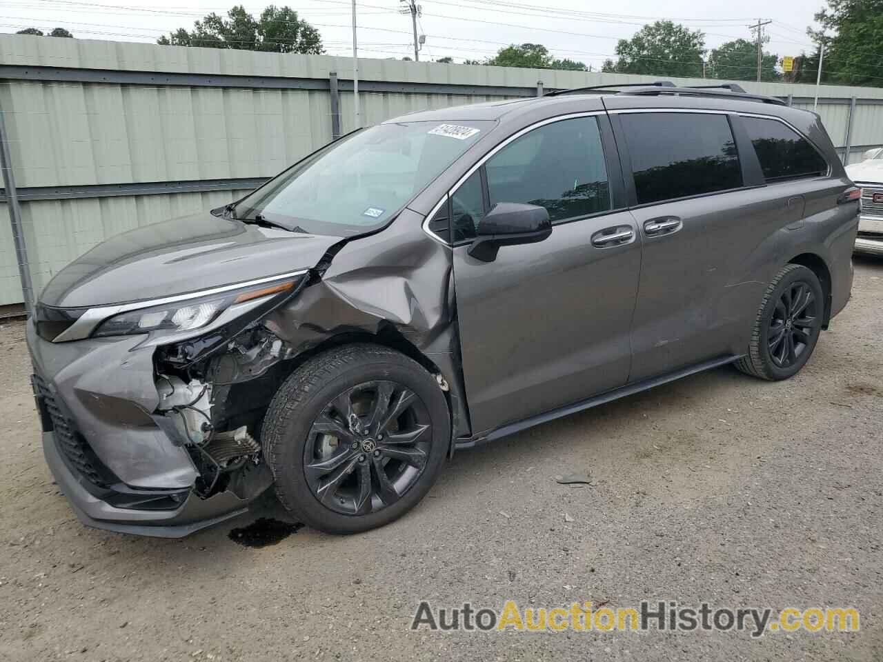 TOYOTA SIENNA XSE, 5TDXRKEC1NS106769