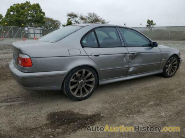 BMW 5 SERIES I, WBADT53482CE92444