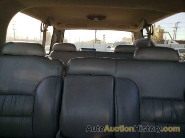 CHEVROLET SUBURBAN K1500, 3GNFK16R6XG170781