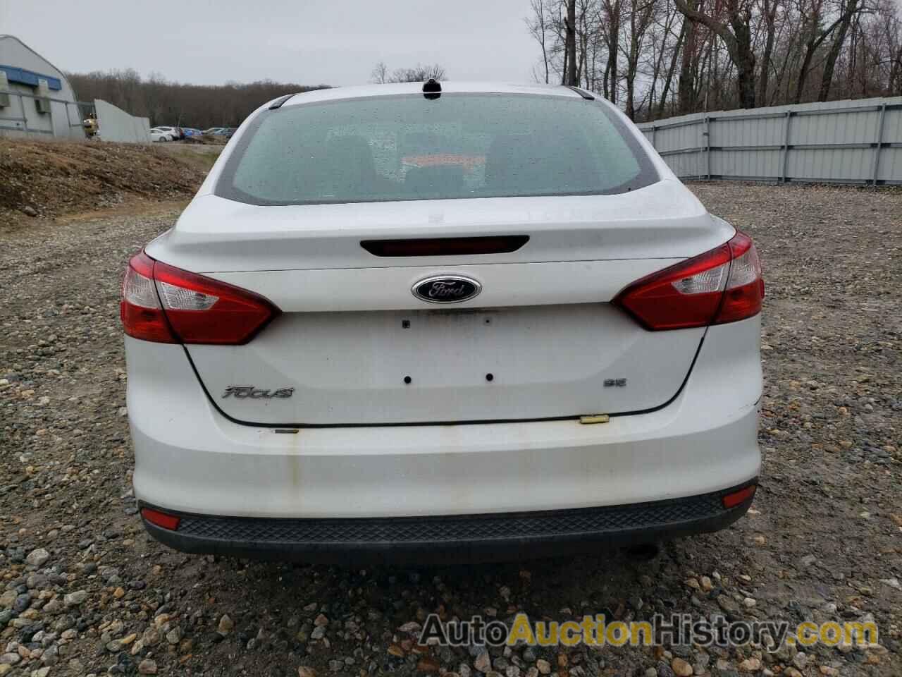 FORD FOCUS SE, 1FADP3F23EL232028