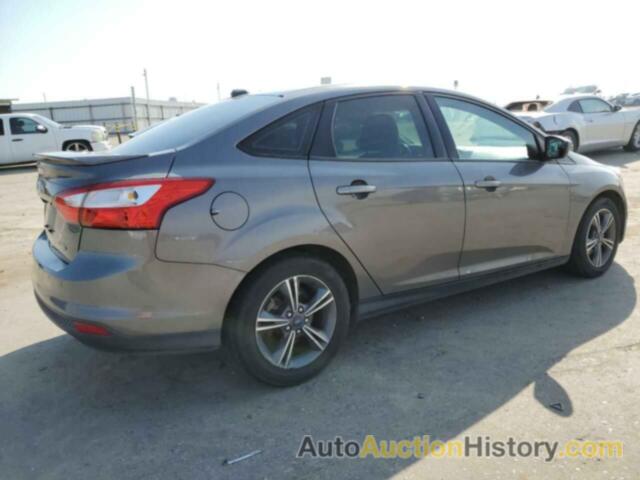 FORD FOCUS SE, 1FAHP3F21CL468529