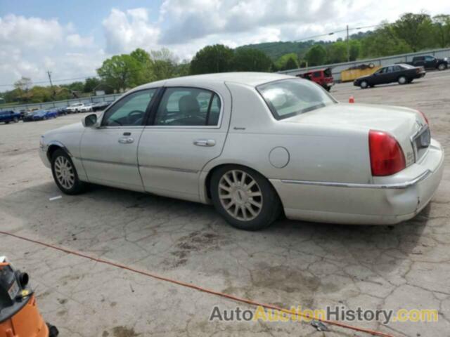 LINCOLN TOWNCAR SIGNATURE, 1LNHM81V37Y610580