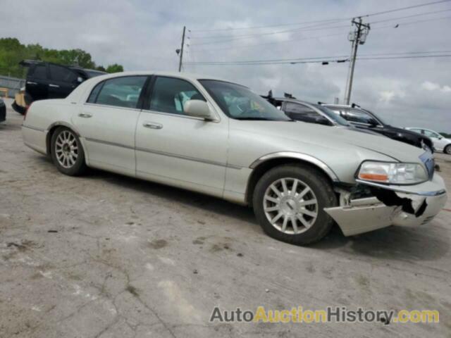 LINCOLN TOWNCAR SIGNATURE, 1LNHM81V37Y610580