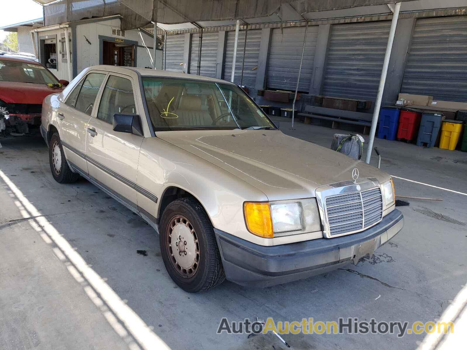 1988 MERCEDES-BENZ 260-CLASS E, WDBEA26D0JA676676