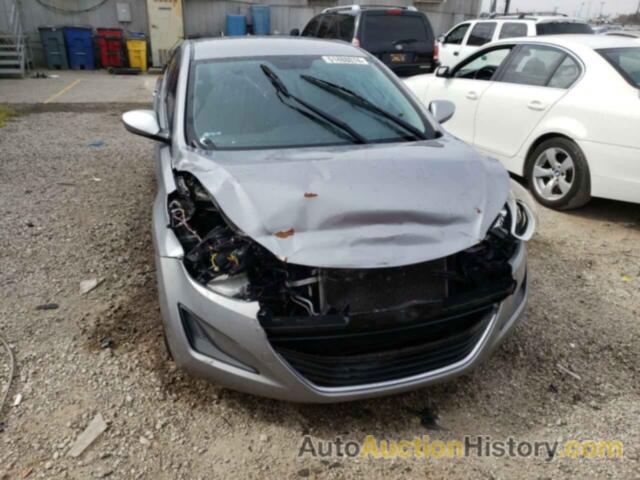 HYUNDAI ELANTRA SE, KMHDH4AE3GU491674