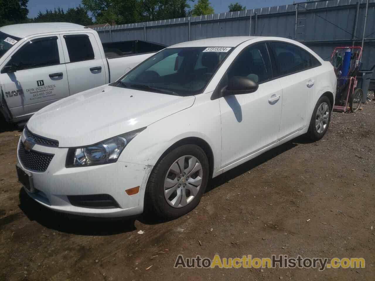 CHEVROLET CRUZE LS, 1G1PA5SG7E7216504