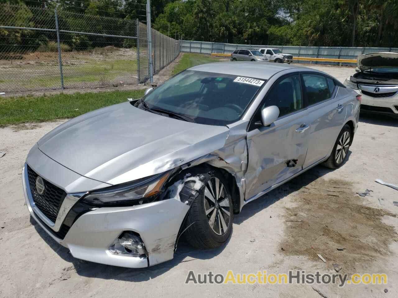 2022 NISSAN ALTIMA SV, 1N4BL4DV3NN322810