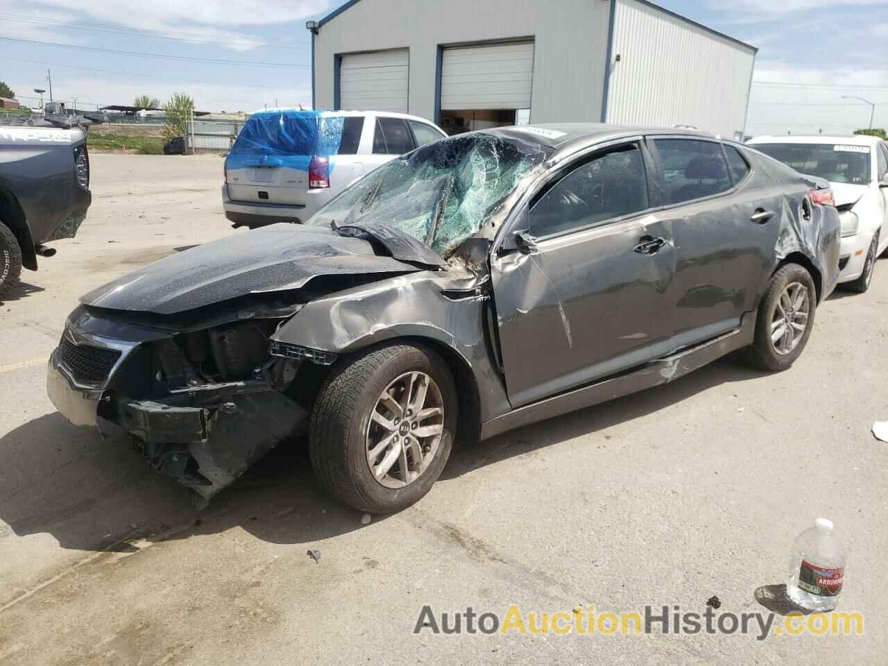 KIA OPTIMA LX, KNAGM4A78B5073335