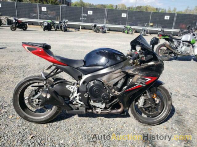 SUZUKI GSX750, JS1GR7MA2B2103633