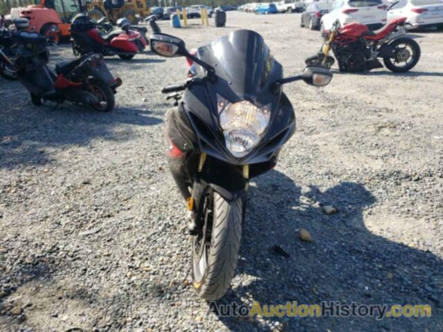 SUZUKI GSX750, JS1GR7MA2B2103633