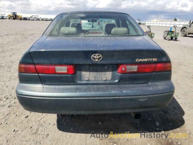 TOYOTA CAMRY LE, JT2BF28K8W0104620