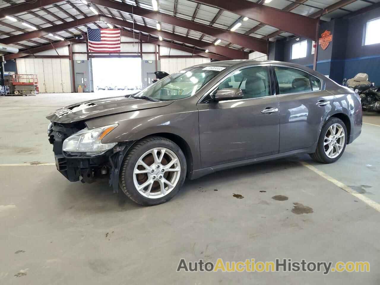 NISSAN MAXIMA S, 1N4AA5APXDC827122