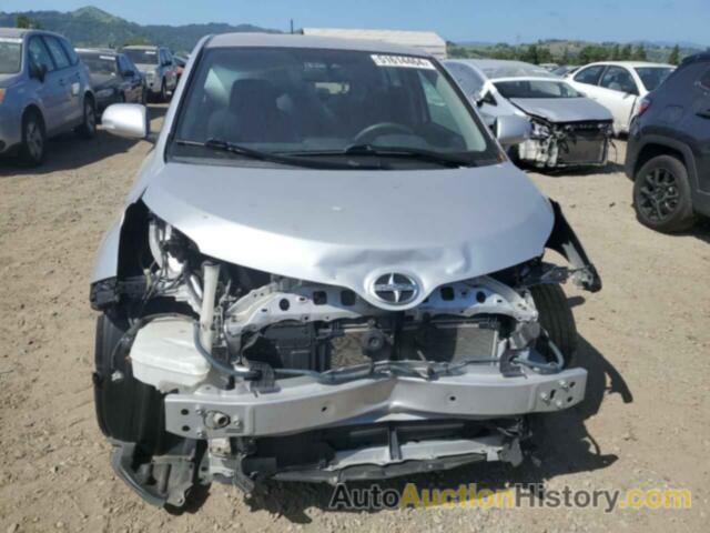 TOYOTA SCION, JTKKU10428J023574