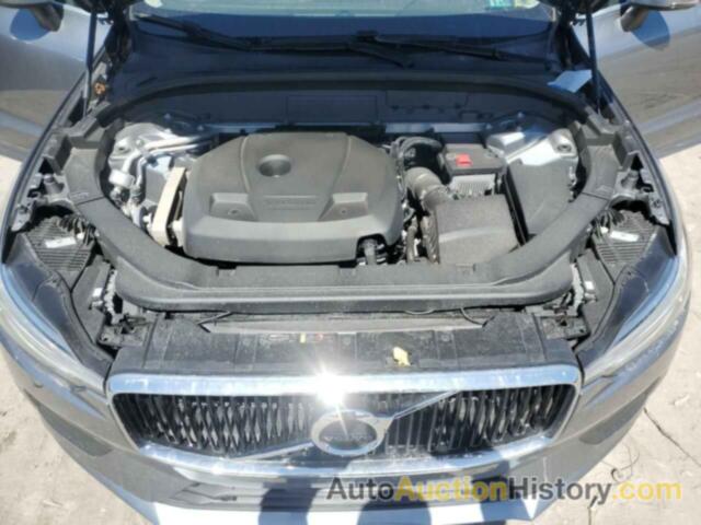 VOLVO XC60 T5 MOMENTUM, YV4102RK3L1554973