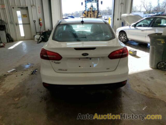 FORD FOCUS SE, 1FADP3F24GL404201