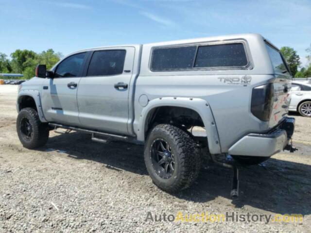 TOYOTA TUNDRA CREWMAX SR5, 5TFDW5F12JX718784