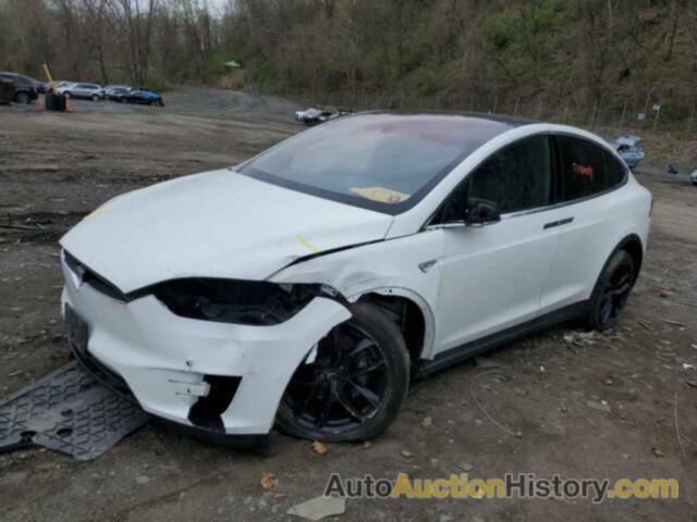 TESLA MODEL X, 5YJXCAE20GF017608