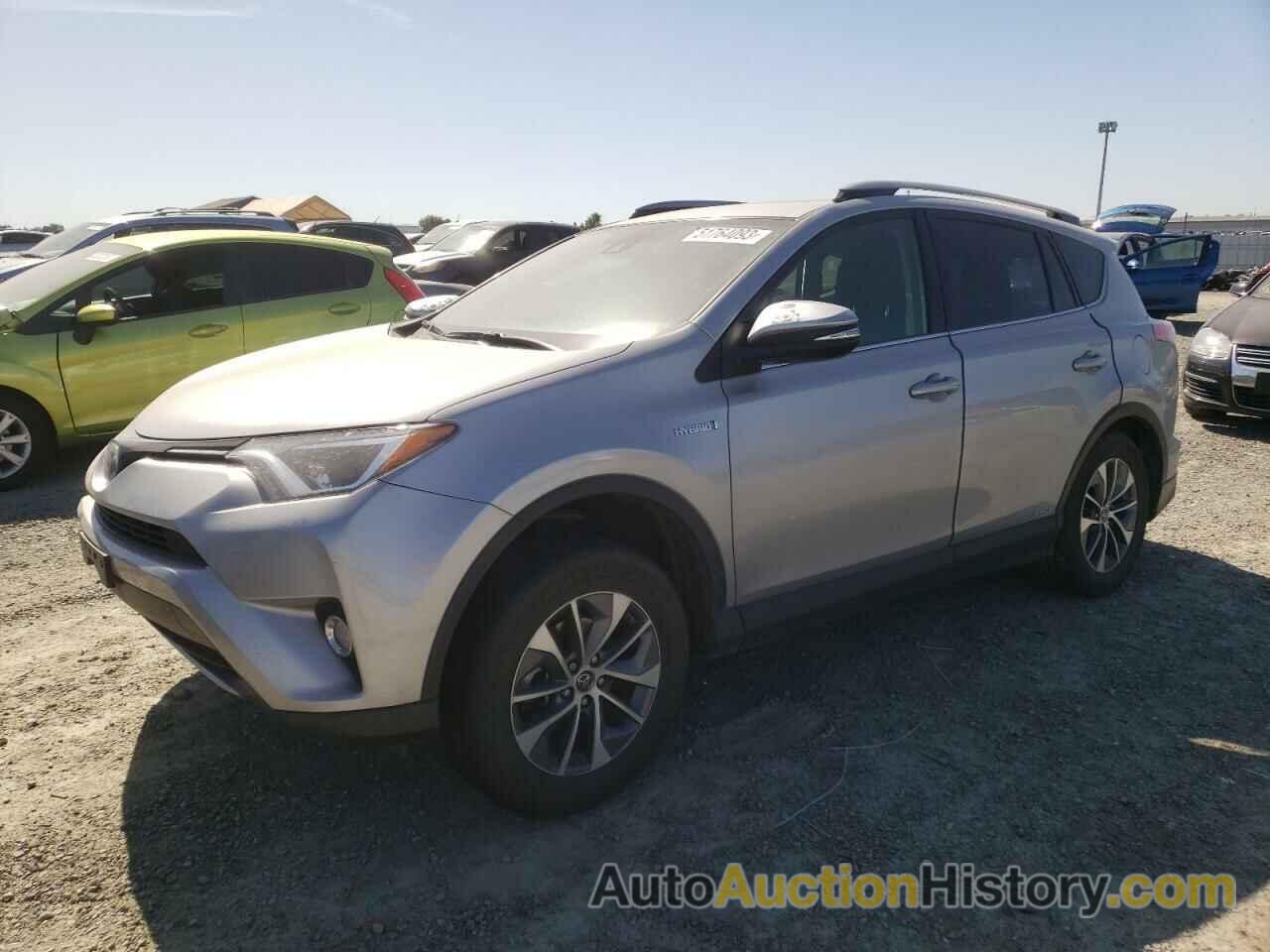 2018 TOYOTA RAV4 LE, JTMRJREVXJD237828